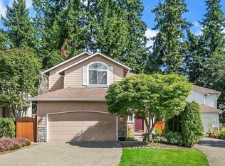 7551 NE 203rd St, Kenmore, WA 98028