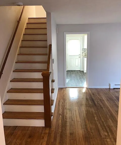 18-34 Benton St — Photo 11