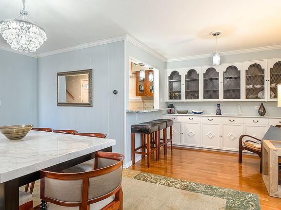 3rd image of 8953 Central Park Ave