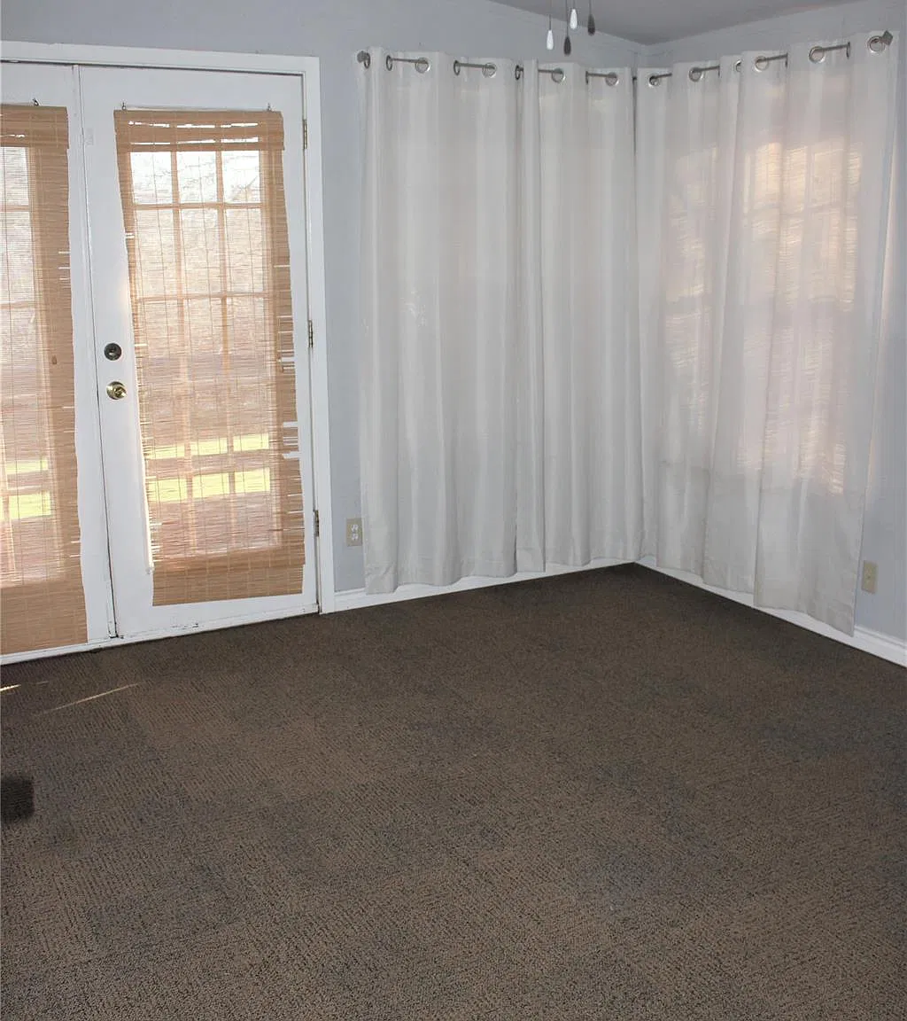 2 bed, 1.0 bath, 850 sqft, $1,600 — Photo 4
