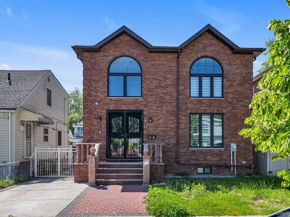 4920 167th Street, Fresh Meadows, NY 11365