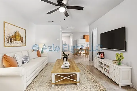Azle 126 — Photo 4