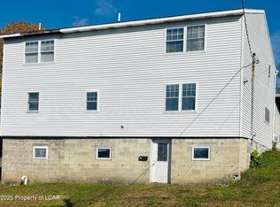 18 Thompson St, Pittston, PA 18640