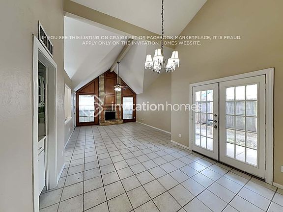 5th image of 10051 Horseshoe Bend Dr