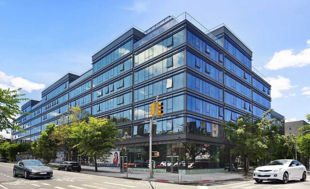 38-20 Parsons Boulevard 710