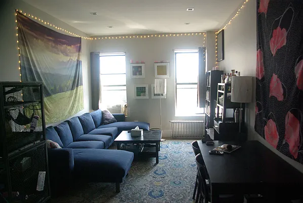 Rented by Mdays Realty | media 12
