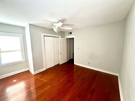 4th image of 127-129 E 46th St #2B-1BA-1350SQFT