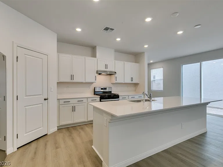 9133 Vesey Ave — Photo 22