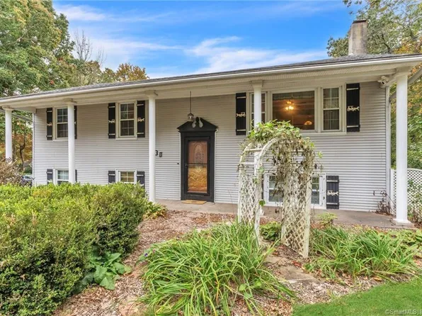 30 Ludwig Road, Ellington, CT 06029