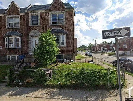 2 bed, $1,400 — Photo 1