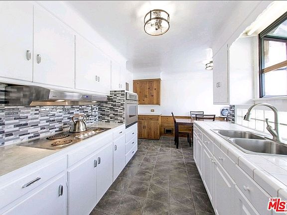 5th image of 4400 W 59th Pl