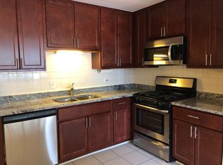 7015 W Gunnison St APT 1B, Harwood Heights, IL 60706