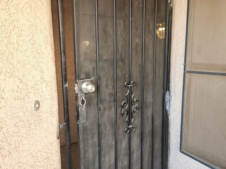 7048 Picaroon Ln — Photo 3