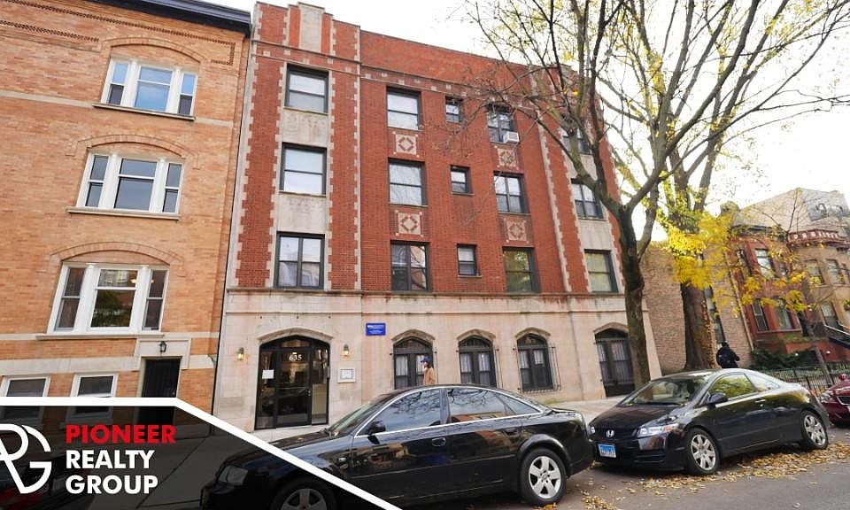 1st image of 635 W Barry Ave #635GDN