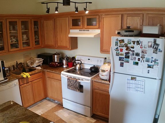 3rd image of 260 Beach 81st St APT 6G