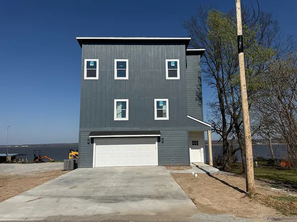 1664 Pinoak Dr, Grove, OK 74344