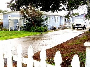 1023 Fifield St, Brookings, OR 97415