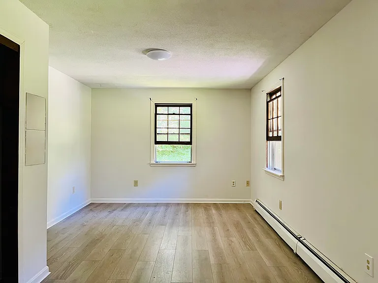19 Old Amherst Rd #1 — Photo 10