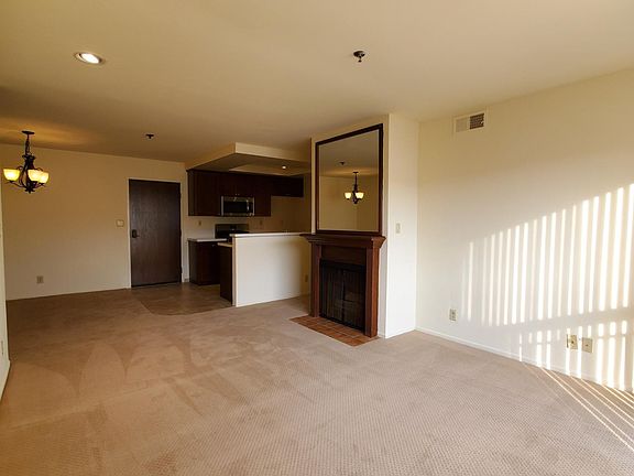 4th image of 1420 N Alta Vista Blvd #421