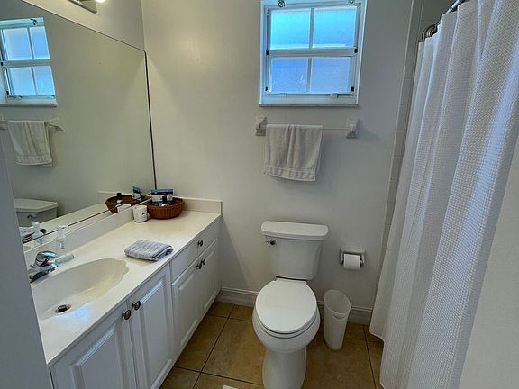 4th image of 735 Luisa Ln #819-1