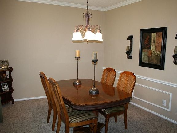 3rd image of 4402 Lauren Way