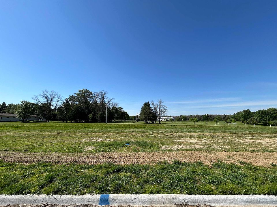 1st image of 105 Maverick Ln