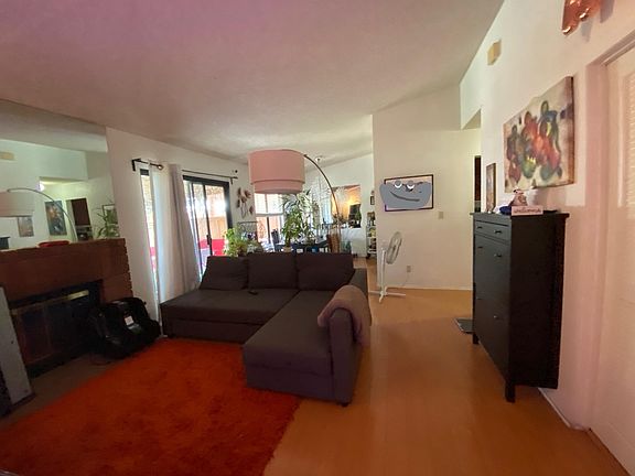 2nd image of 25900 Pueblo Dr