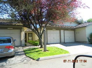16024 Village Green Dr UNIT C, Mill Creek, WA 98012
