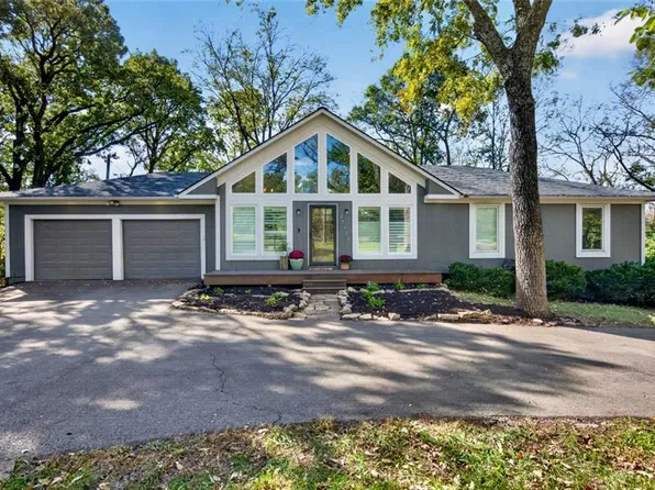 27351 W 87th St, Lenexa, KS 66227