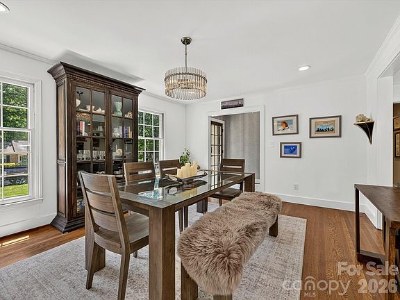 4th image of 1401 Worcaster Pl