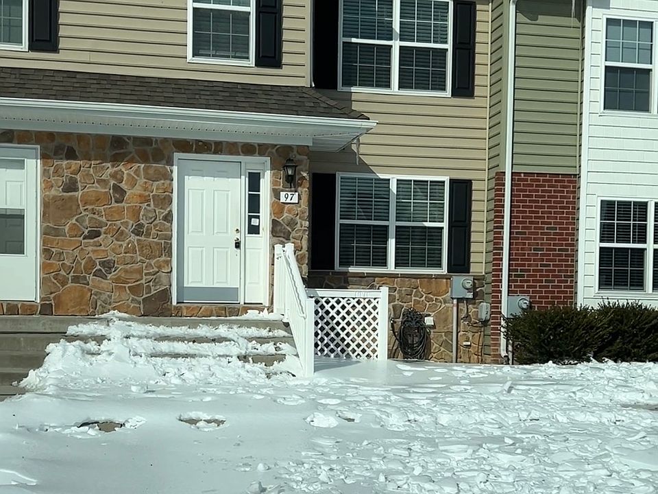 1st image of 97 Toscano Dr