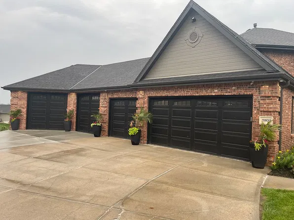 12809 N 179th St, Bennington, NE 68007
