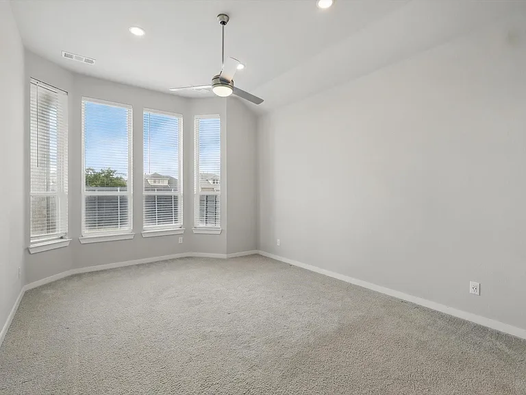 1100 Parkstone Dr — Photo 12