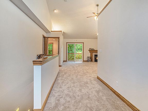 5th image of 1436 Woodlawn Ave