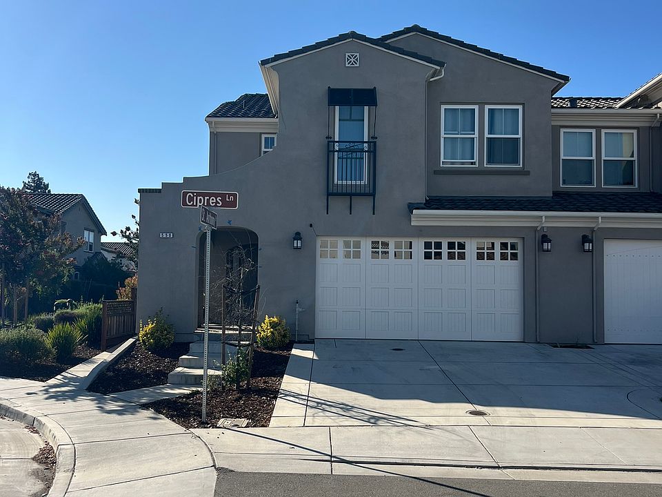 1st image of 550 Cipres Ln