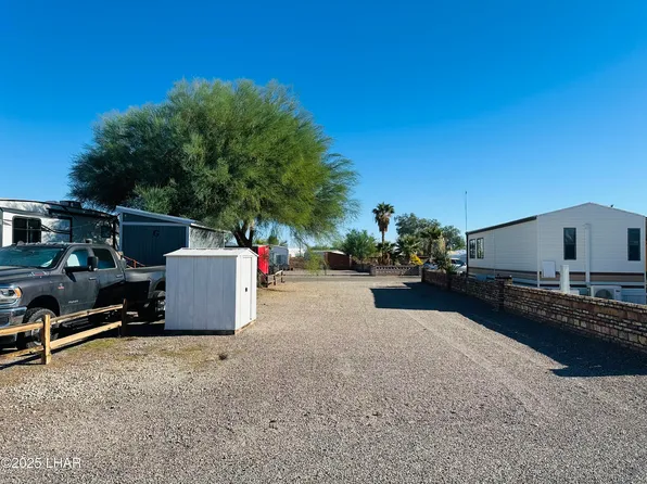 200 N Moon Mountain Ave #43, Quartzsite, AZ 85346
