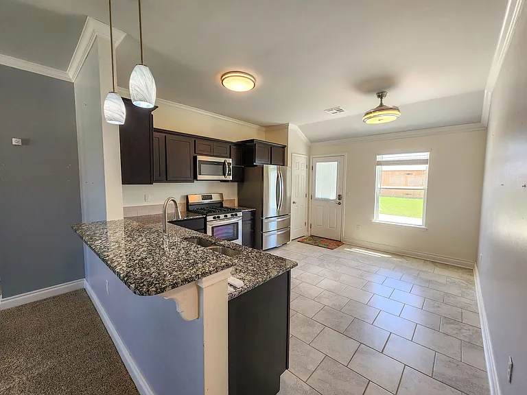 1937 Timber Dale Dr — Photo 24
