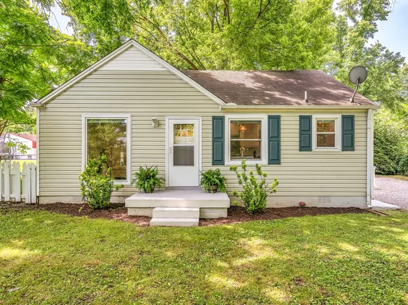 1301 Kermit Dr, Nashville, TN 37217
