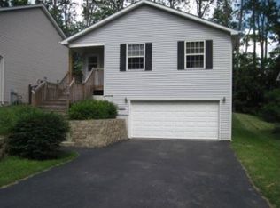 35775 N Laurel Ave, Ingleside, IL 60041