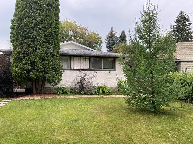 40 Laurier Cres #BASEMENT — Photo 1