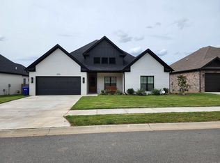2536 Overcup Dr, Conway, AR 72034
