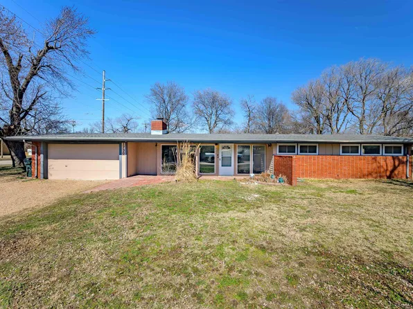 1730 W 32nd St N, Wichita, KS 67204