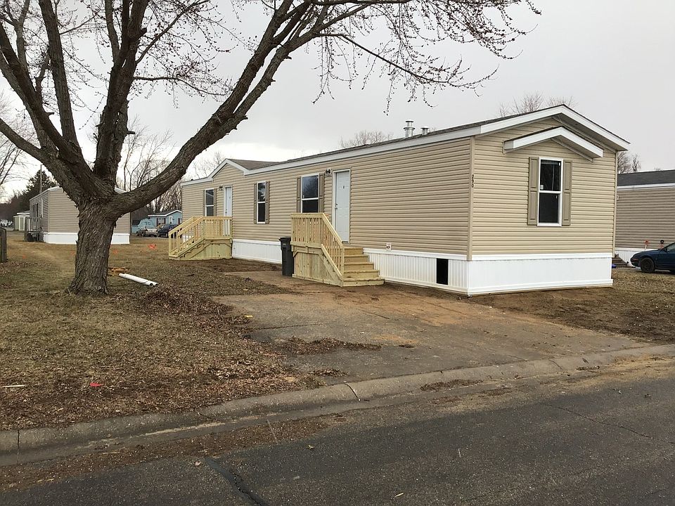 1st image of 135 Brookside Mnr #135
