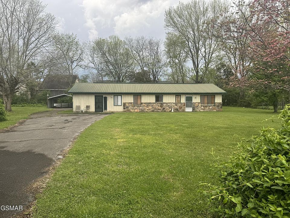 1st image of 721 Circle Dr NE