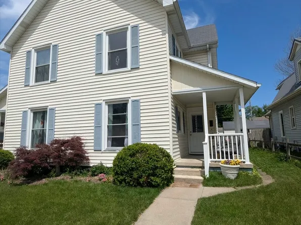 704-6 W Pike St, Crawfordsville, IN 47933