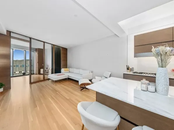 551 W 21st St APT 4B, New York, NY 10011