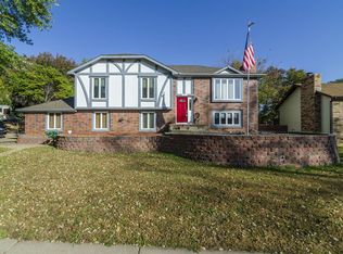 522 Skyline Dr, Junction City, KS 66441