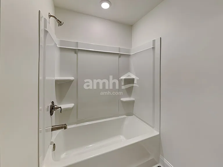 1330 Ashlyn Ct — Photo 16