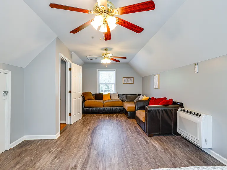 721 Duncan Rd — Photo 26