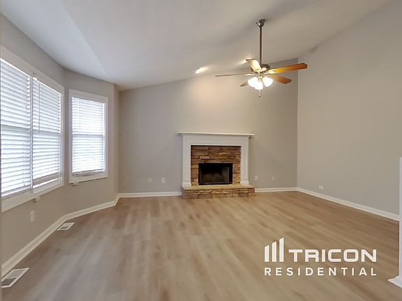 3rd image of 62 River Walk